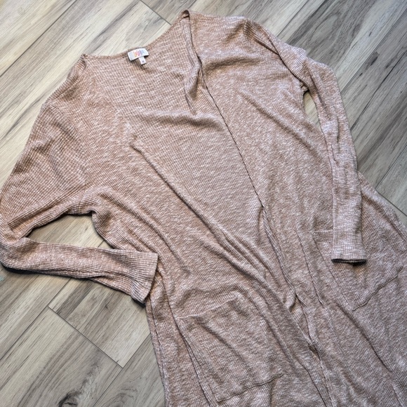 LuLaRoe Sarah Cardigan - Picture 2 of 5